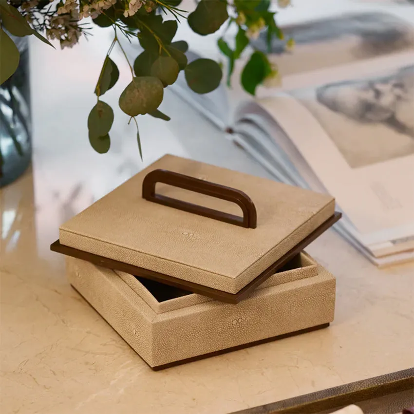Addison Ross | Box