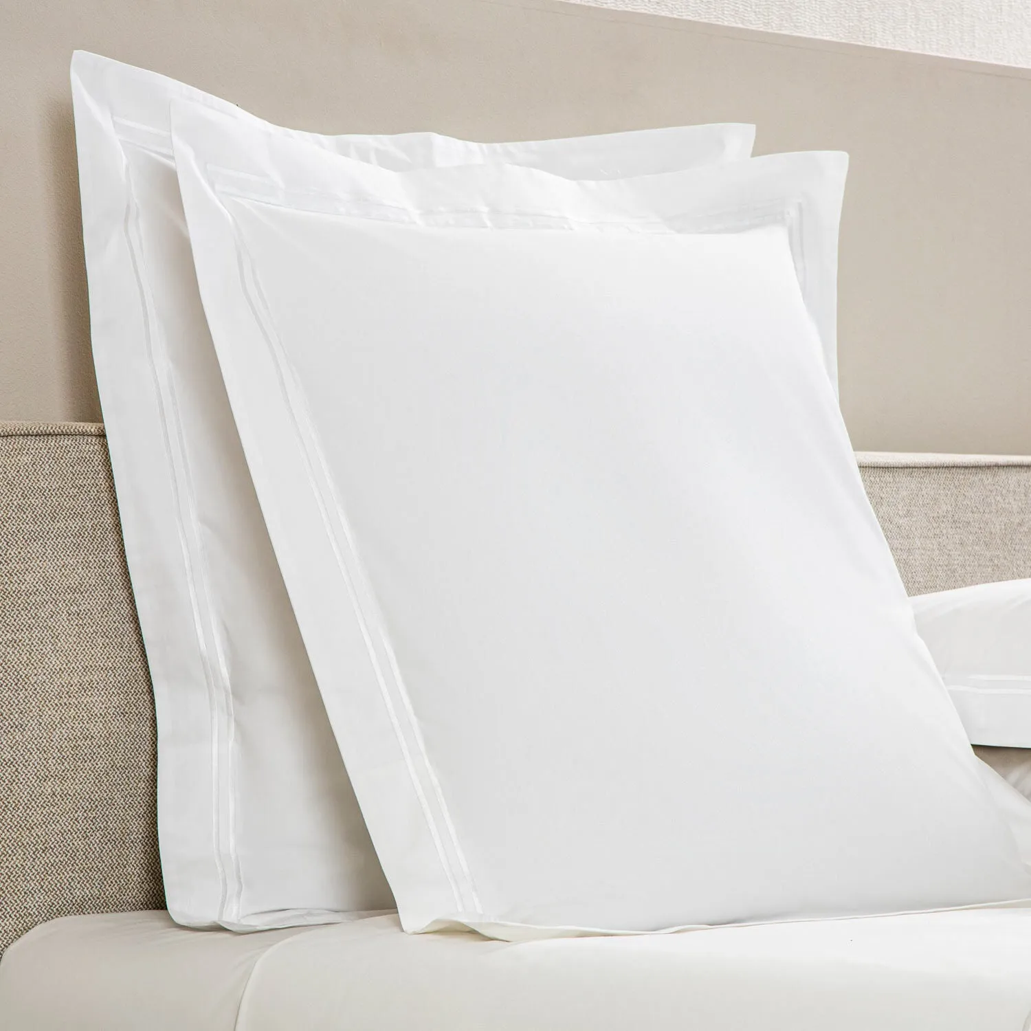 Frette | Hotel Classic Euro Sham - White&White