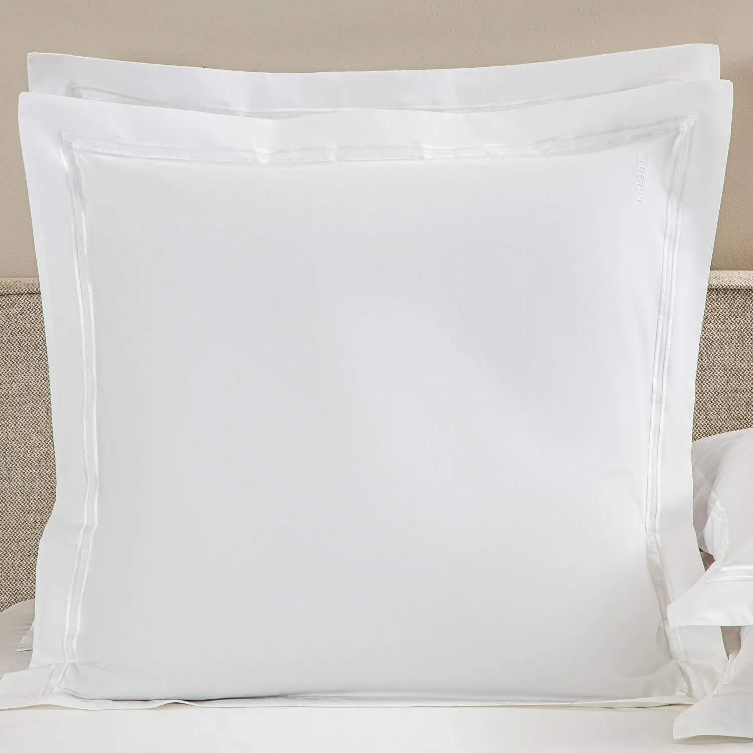 Frette | Hotel Classic Euro Sham - White&White